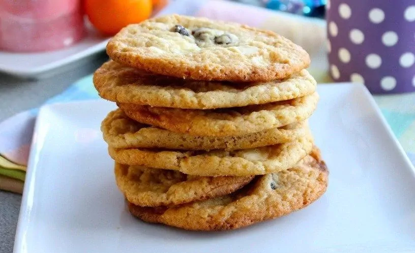 Sausainiai su baltuoju šokoladu