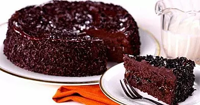 Šokoladinis tortas su romu