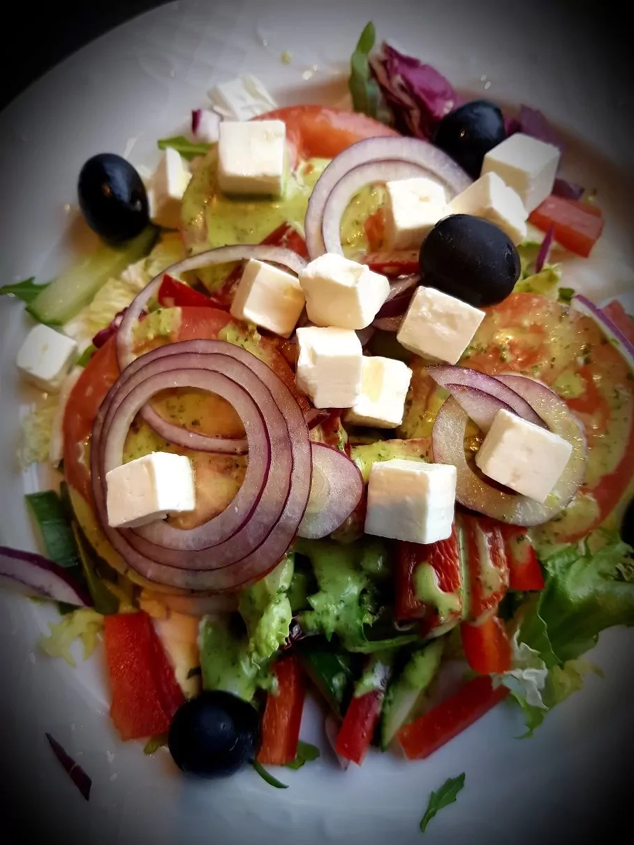 Gaivios salotos su varškės sūriu