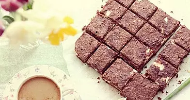 Šokolado ir varškės pyragas