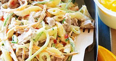 Tuno ir makaronų salotos