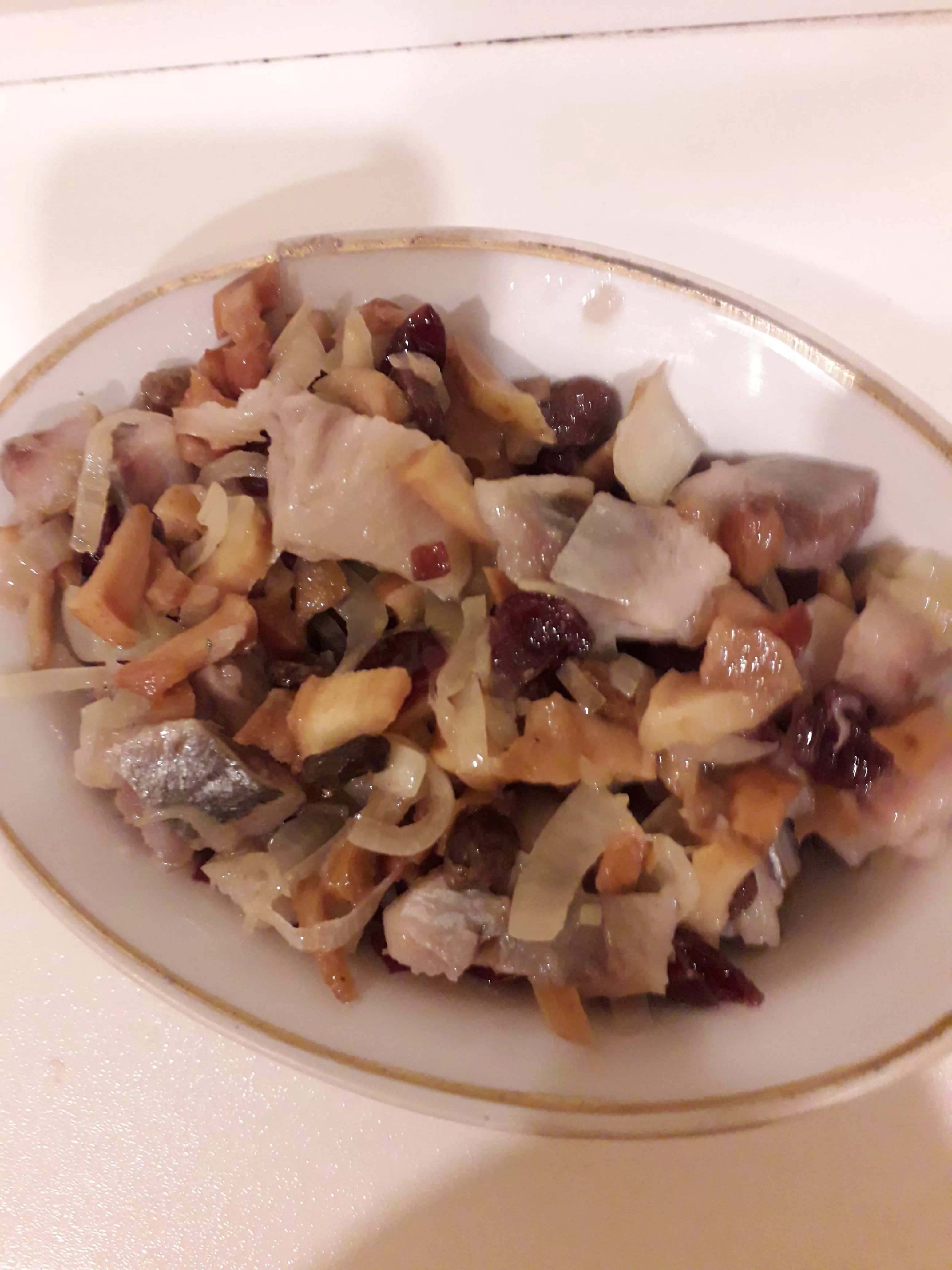 Audronės silkė su morkomis, paprikomis, svogūnais ir aliejumi