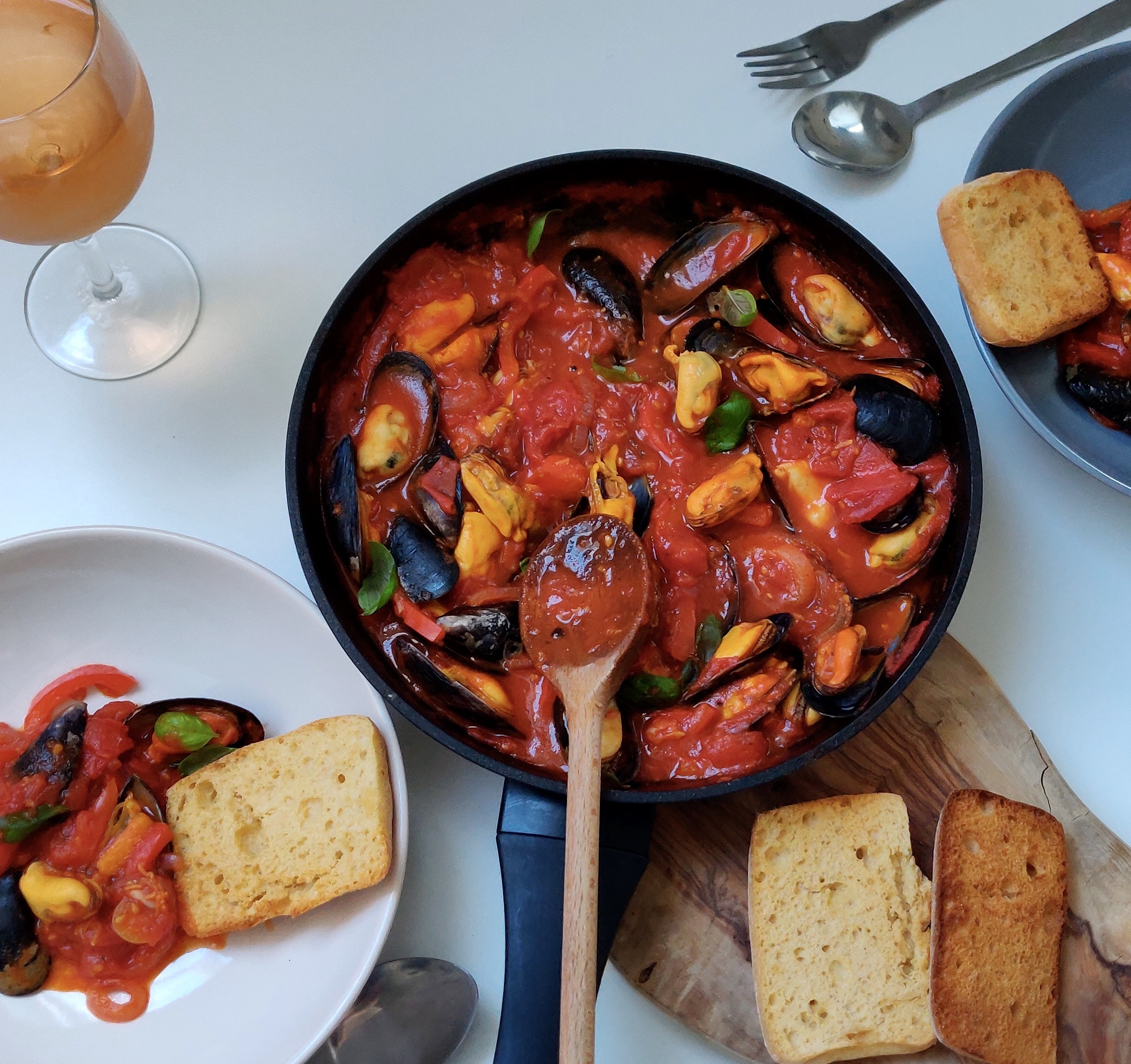 Приморские мидии в томатном соусе (рецепты и блюда дальневосточной кухни)