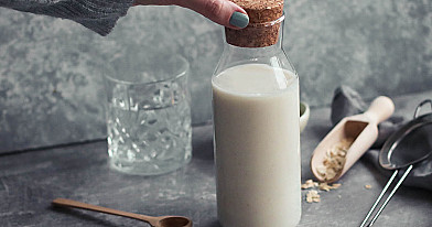 Domowe mleko owsiane – właściwości i jak zrobić?