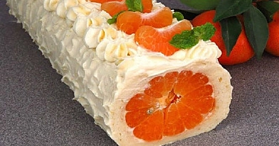 Šventinis vyniotinis su mandarinais be miltų – tai tiesiog būtinas desertas ant jūsų stalo!
