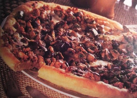 Pica su malta mėsa ir grybais