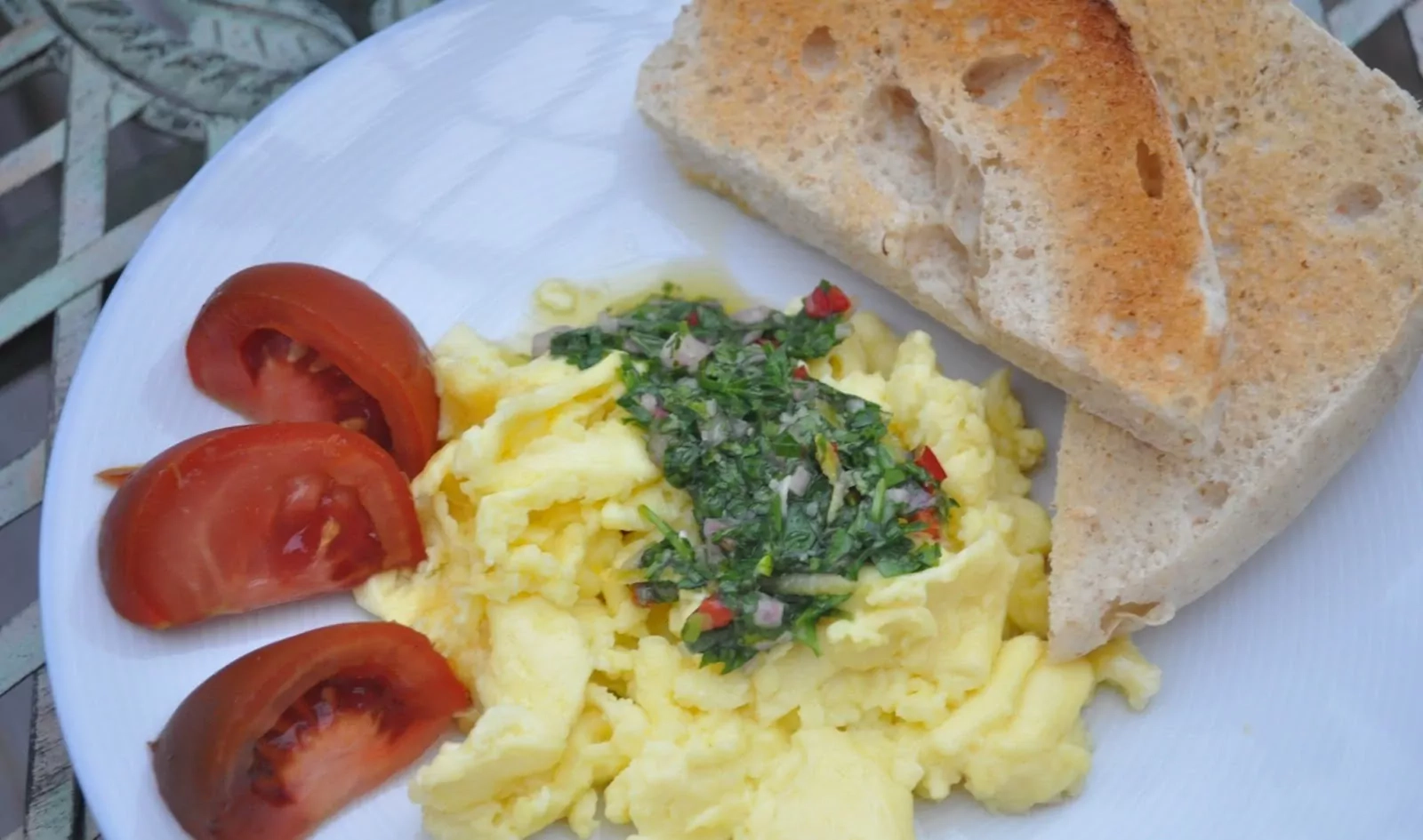 Čimičiuri (chimichurri) - padažas iš susmulkintų žalumynų