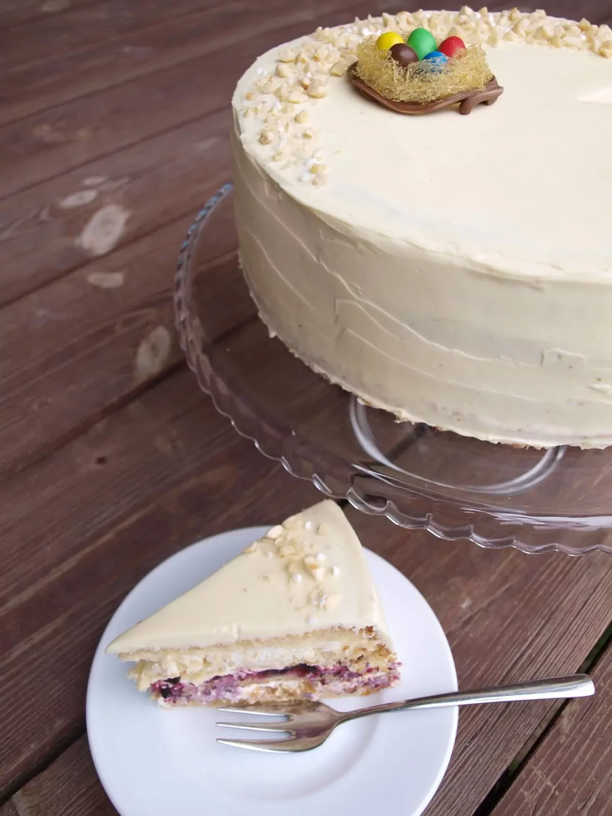 Originalus Vaidos tortas su juodųjų serbentų džemu ir maskarpone