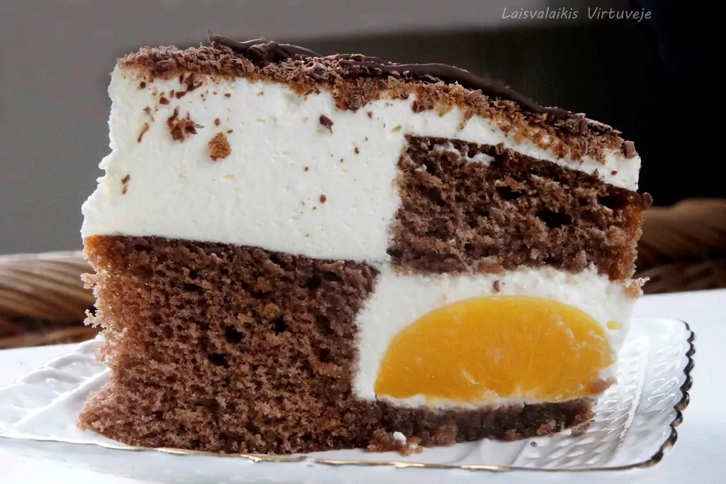 Tortas su rikota ir persikais | Receptas