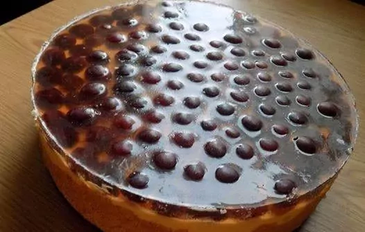 Nekeptas gaivus tortas su agrastais