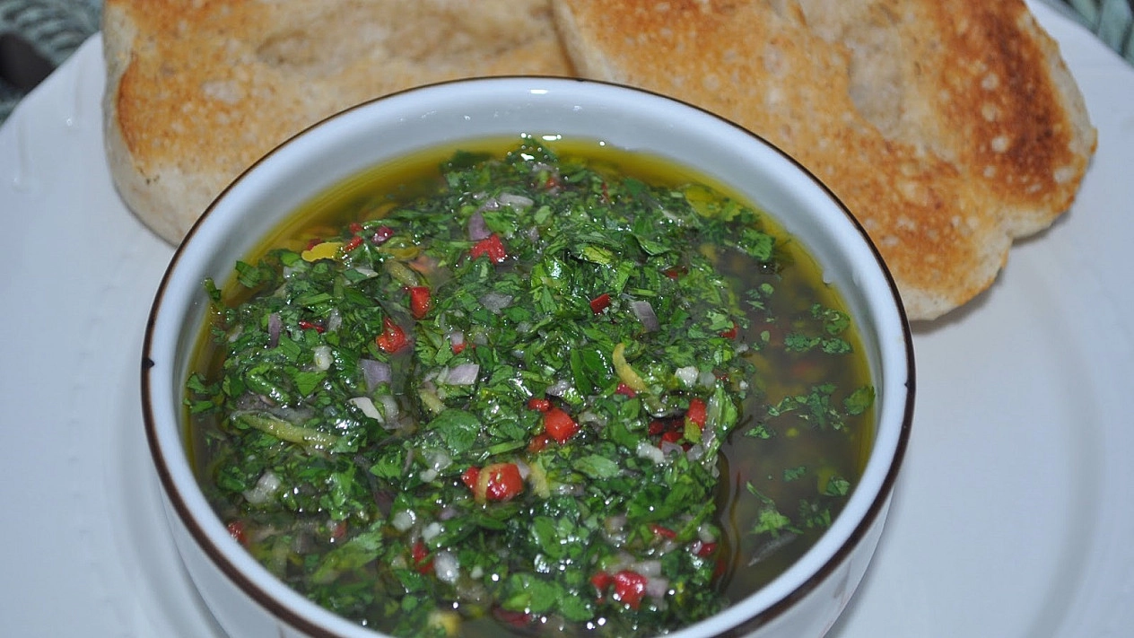 Chimichurri - sos z kruszonej zieleni