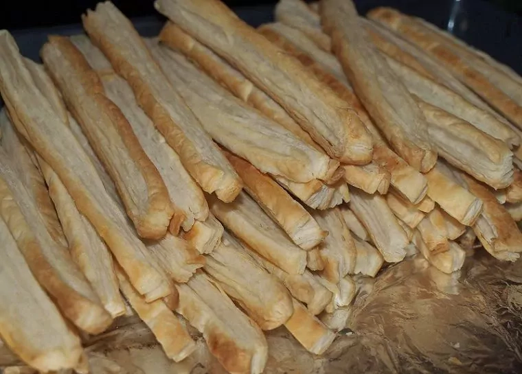 Desertas: Sluoksniuotos tešlos pyragas