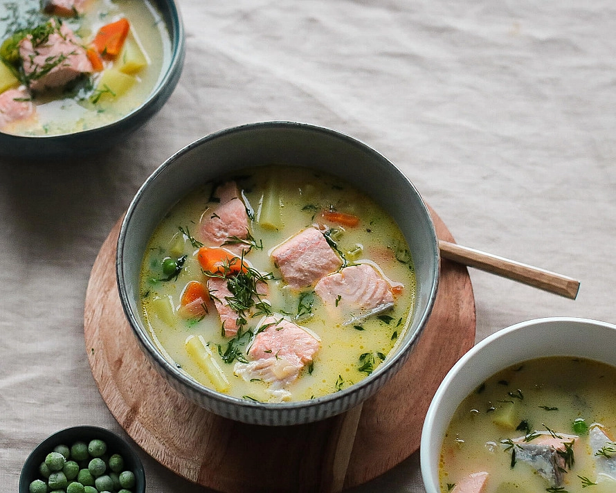 Финский суп из лосося с овощами и сливками