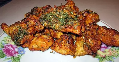 Vištiena medaus marinate