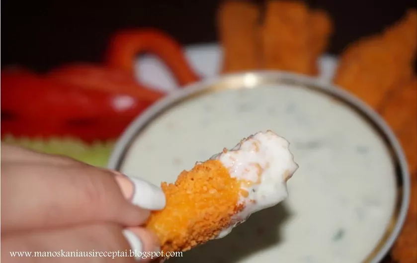 Traškios vištienos lazdelės (su nuostabiu padažu)