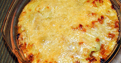 Vištienos faršo apkepas su bulvių koše