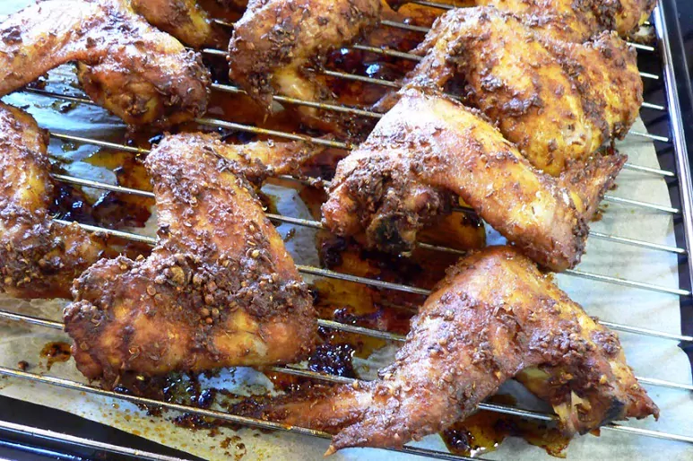 Aštriai pikantiški vištienos sparneliai