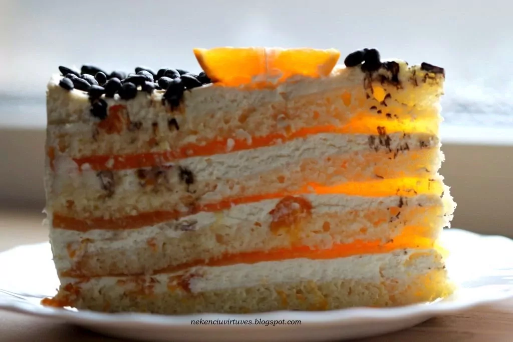 Tortas "Marakešas" su mandarinų želė ir maskarponės-grietinėlės kremu