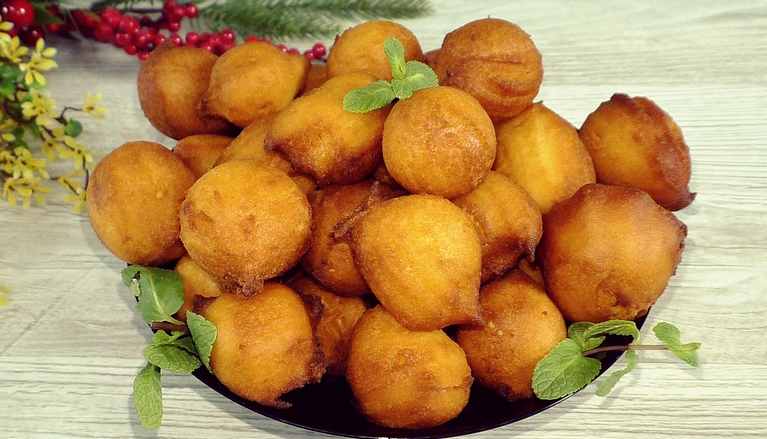 Baltas tinginys: tik 4 ingredientai ir, žinoma, nereikia kepti!