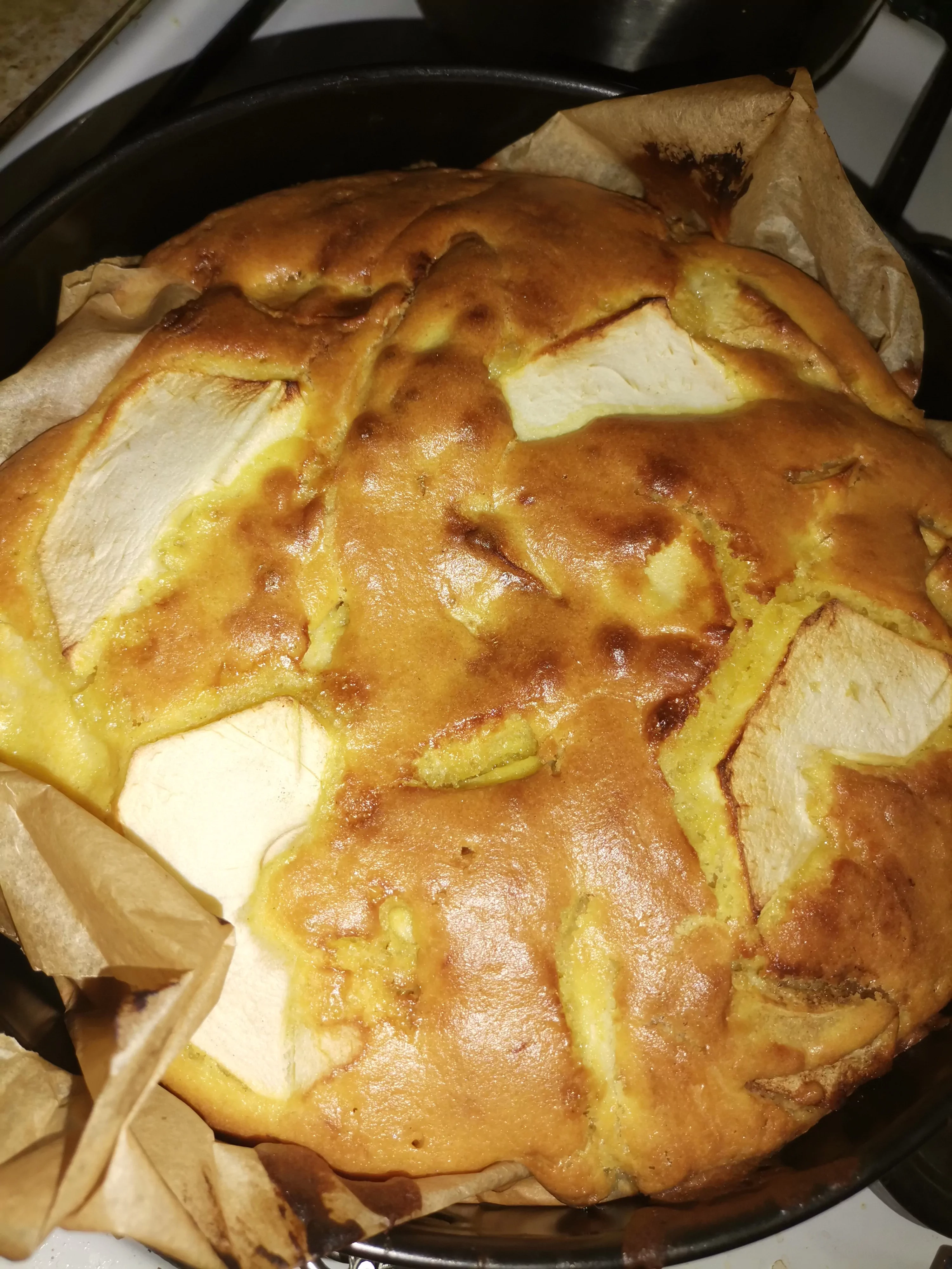 Labai paprastas, greitas ir skanus obuolių pyragas su sviestu