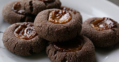 Beatos šokoladiniai sausainiai su saldainiais "Karvutė" - nepaprastai gardūs!