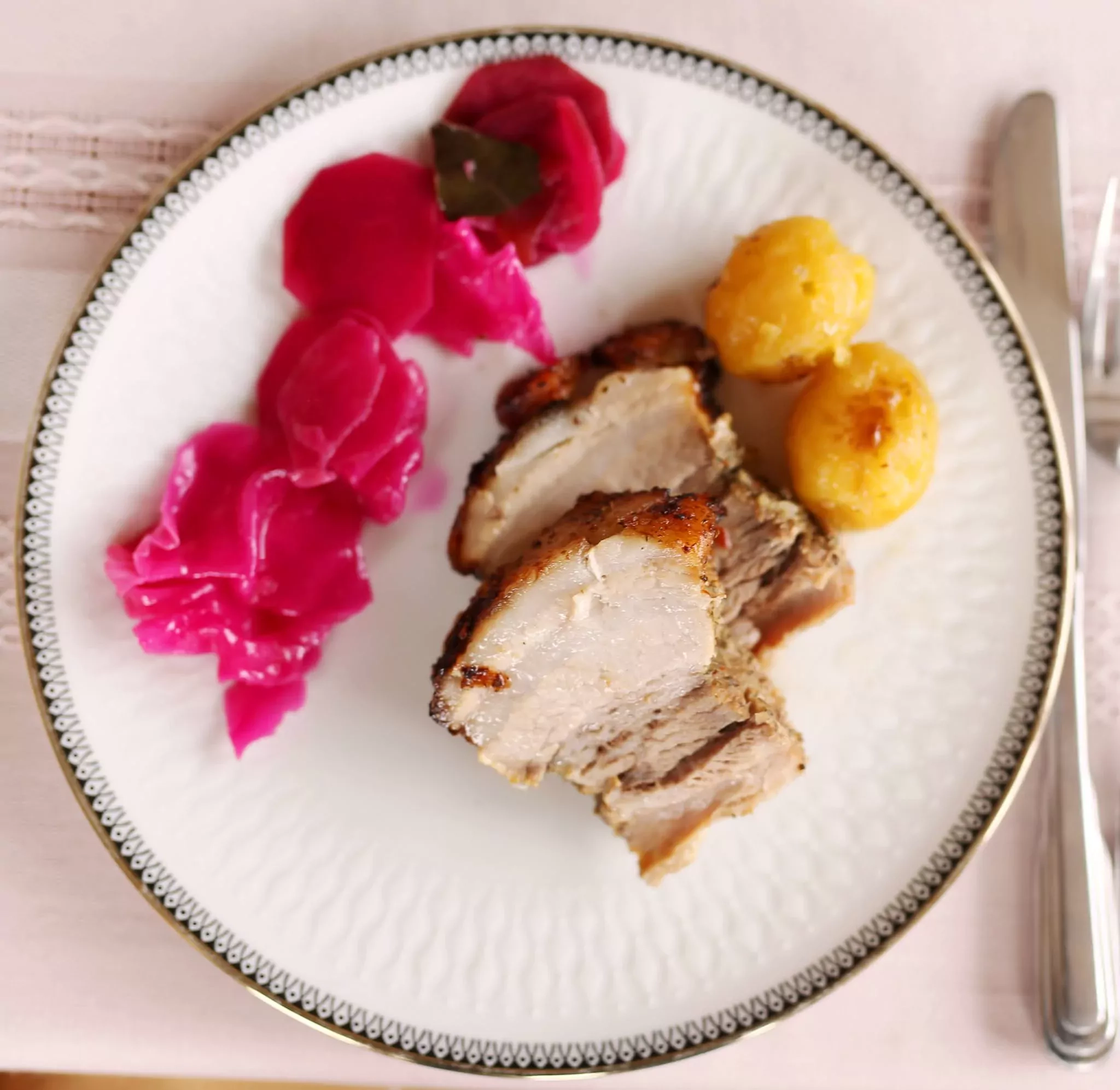 Kepta kiaulienos šoninė rankovėje