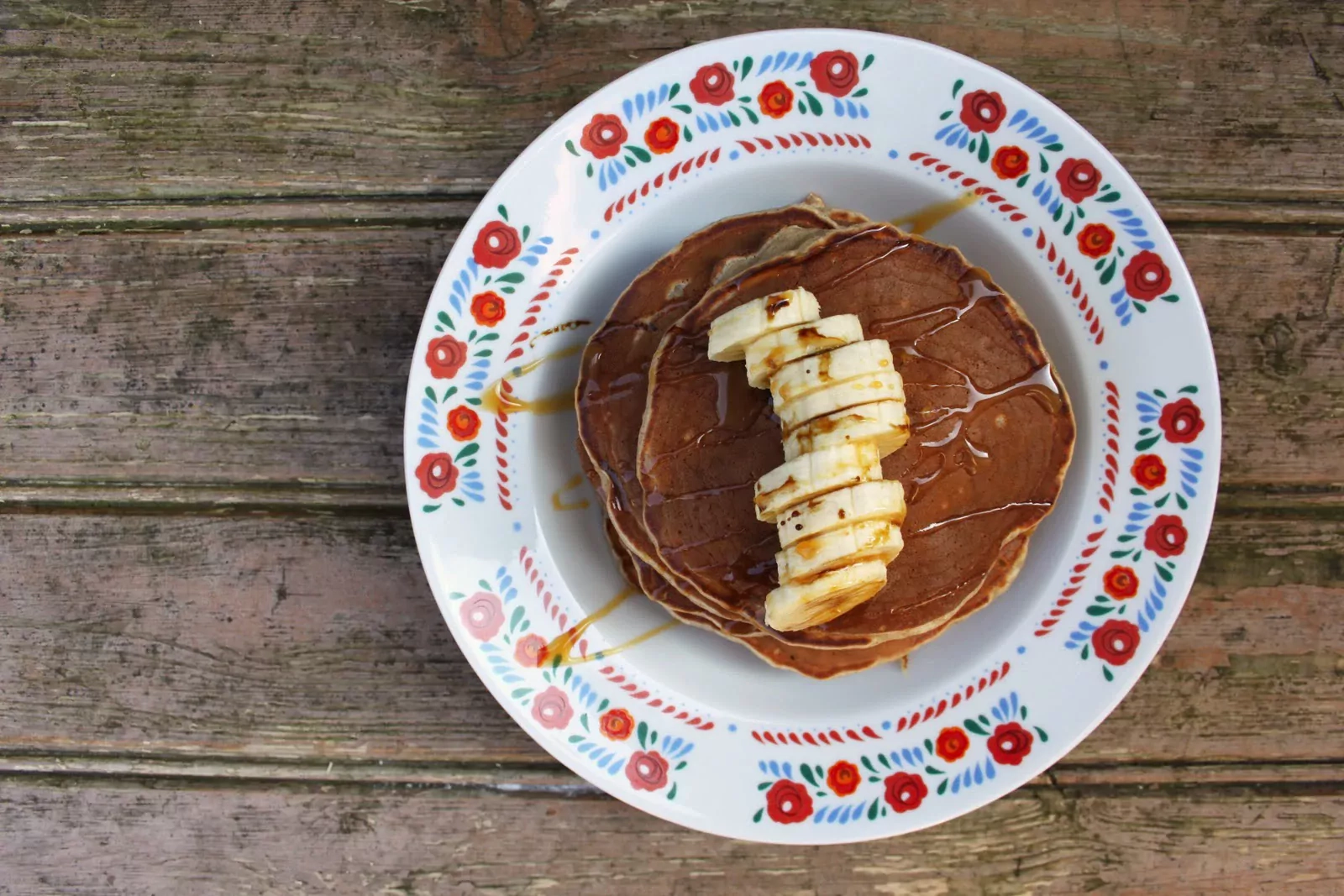 Purūs blynai su bananais ir cinamonu