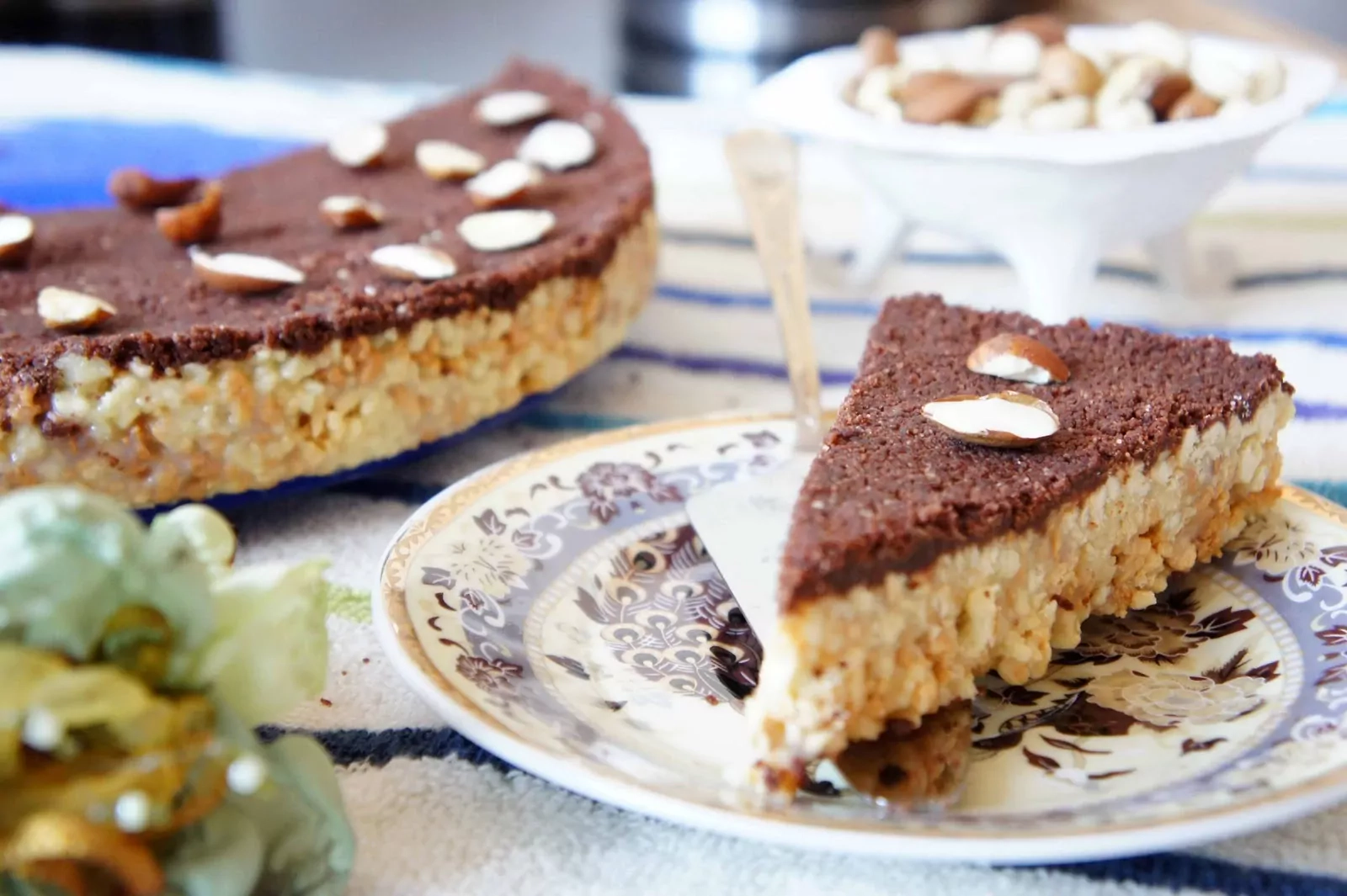 Pyragas-Tortas "Voveraitė" su saldinto sutirštinto pieno kremu