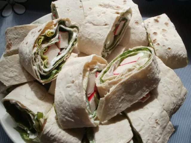 Pikantiški suktinukai (su lavašu)