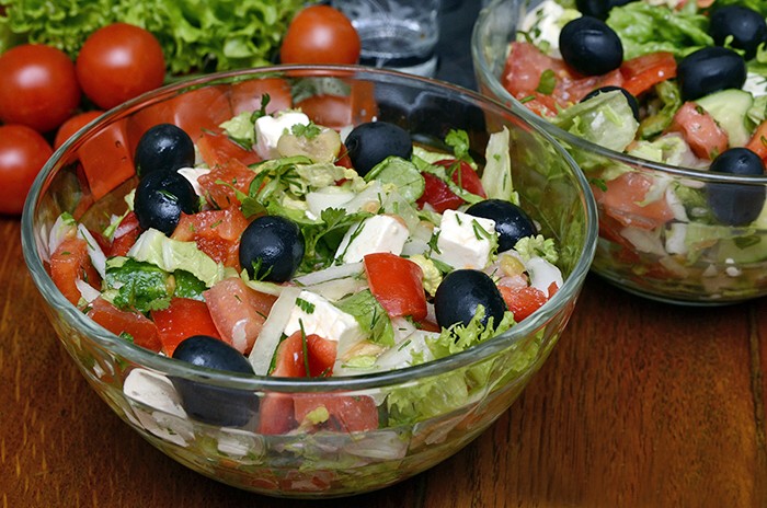 Классический греческий салат (Horiatiki) рецепт – Греческая кухня: Салаты. «Еда»