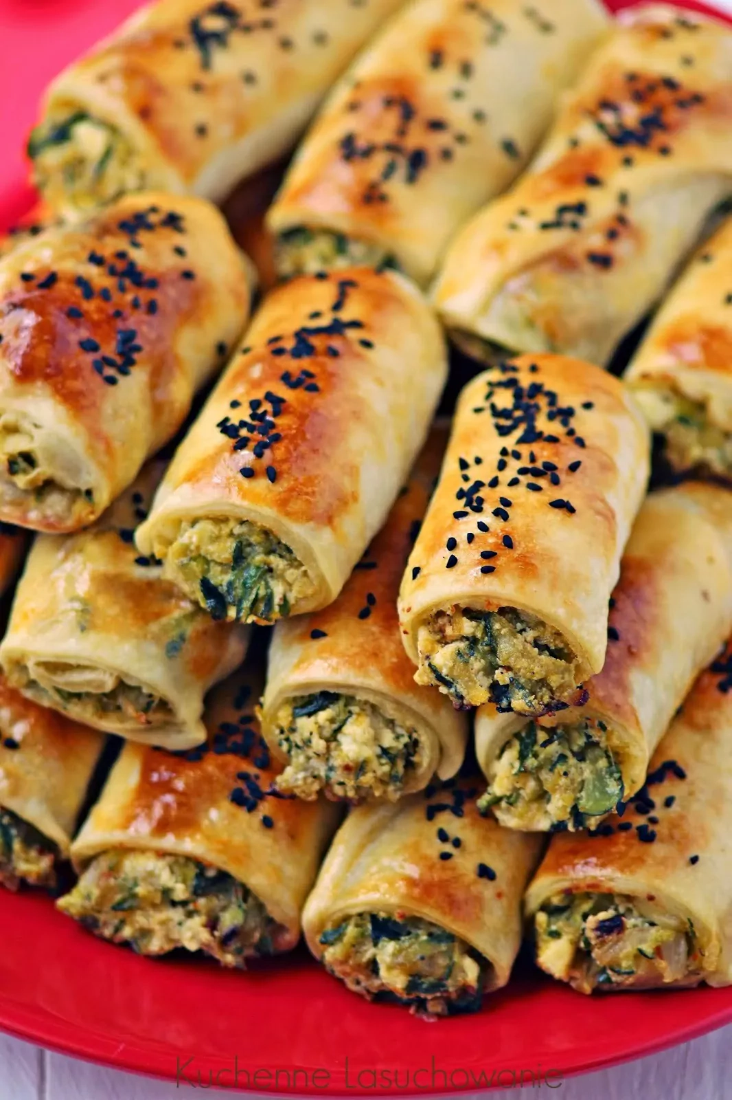 Turecki Börek z nadzieniem z cukinii i sera