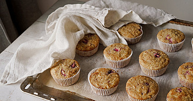 Muffinki jabłkowe z malinami - pszenne lub bezglutenowe