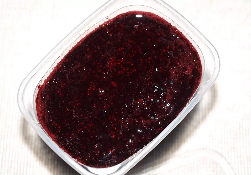 Šaldytos mėlynės (mėlynių tyrė žiemai)