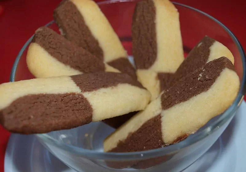 Šachmatiniai vanilės-šokolado sausainiai