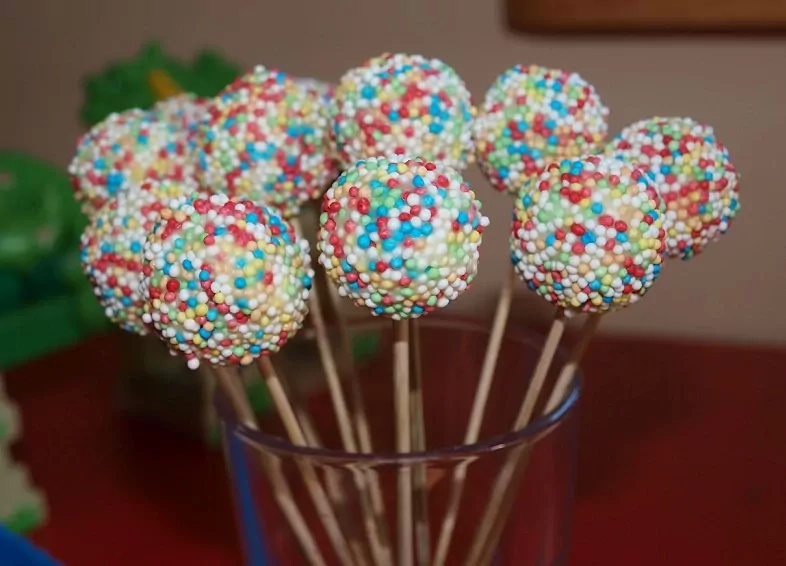 Spalvingi šokoladiniai triufeliai - nerealiai patinka vaikams!