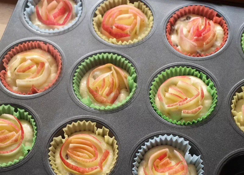 Keksiukai su razinomis ir obuoliais