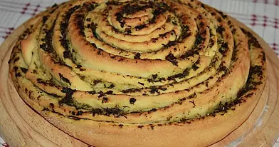 Duonelė su prieskoninėmis žolelėmis