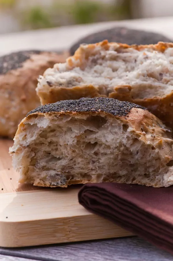 Körnige Joghurt Brötchen