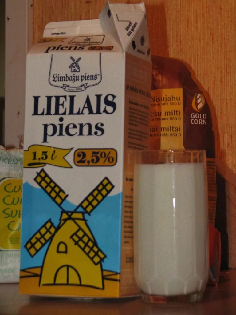 Vienkārša mājas baltmaize maize