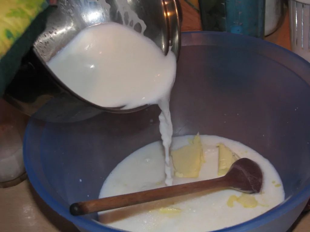 Vienkārša mājas baltmaize maize