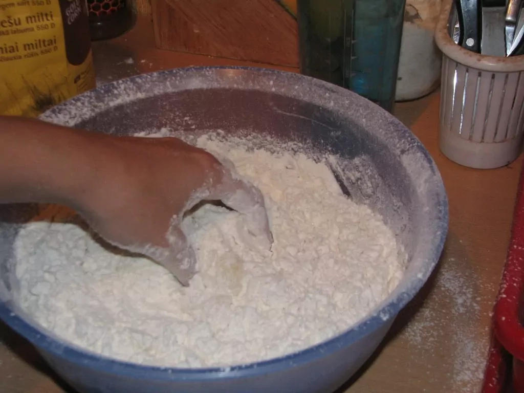 Vienkārša mājas baltmaize maize