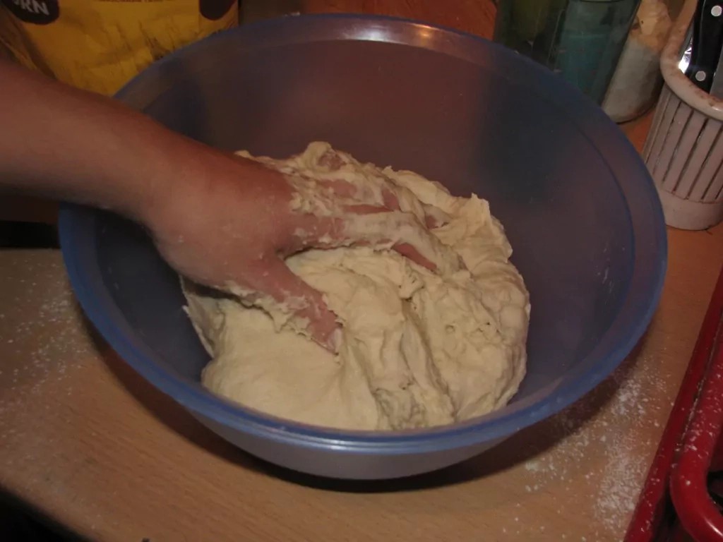 Vienkārša mājas baltmaize maize