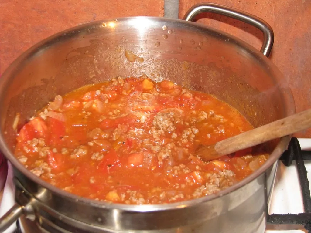 Spagetti ar "bolognese" mērci