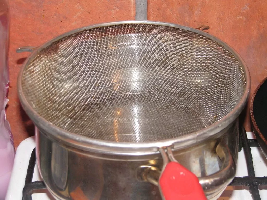 Vienkārša un garšīga šokolādes kūka