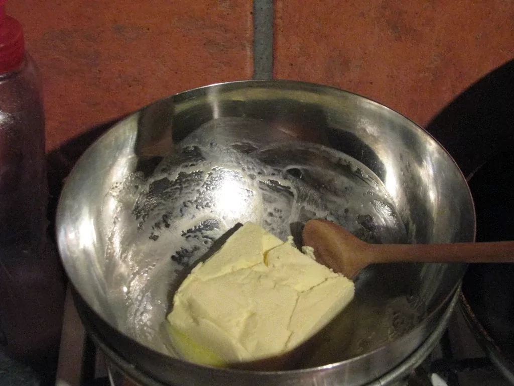 Vienkārša un garšīga šokolādes kūka