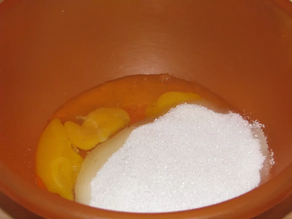 Vienkārša un garšīga šokolādes kūka