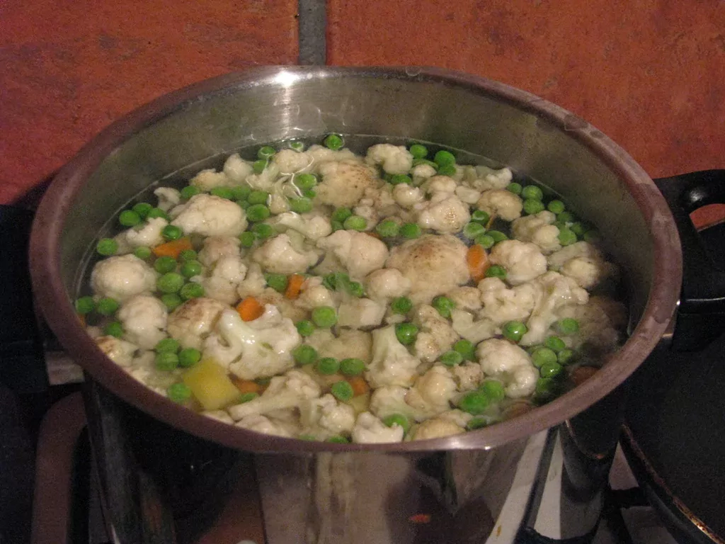 Fiksā siera zupa ar dārzeņiem