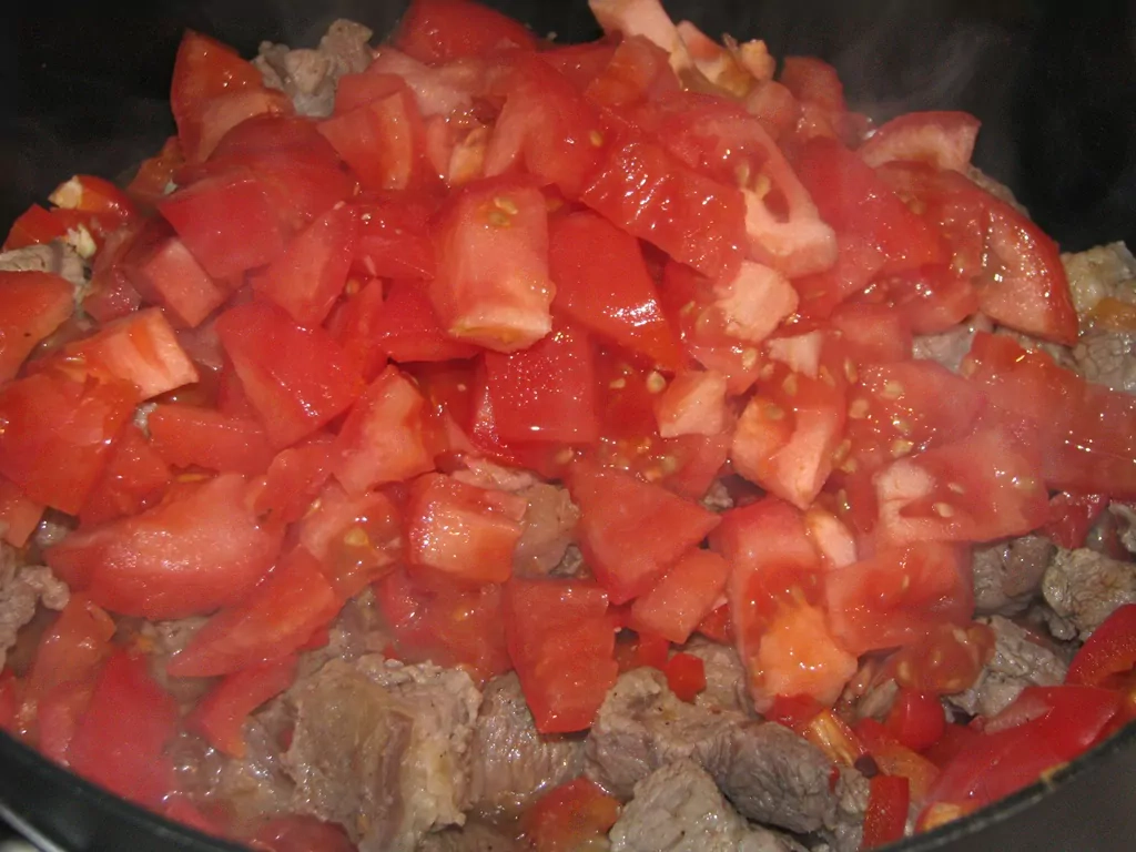 Garda un viegli pagatavojama liellopu gaļas gulašzupa