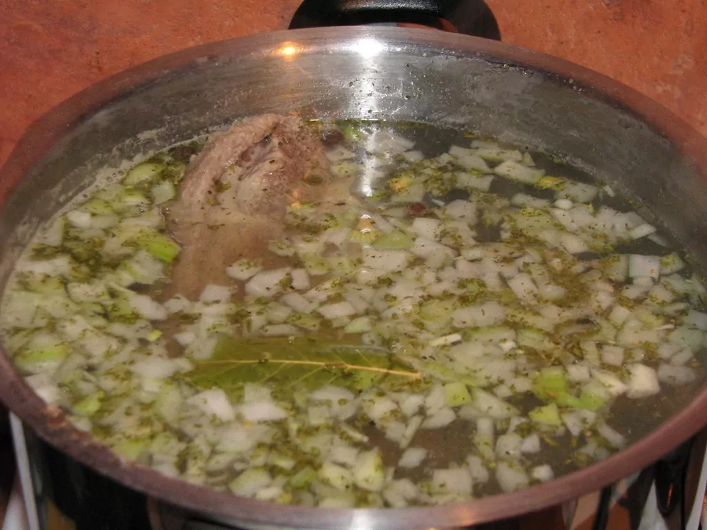 Vec vecāsmammas biešu zupa ar liellopu gaļu