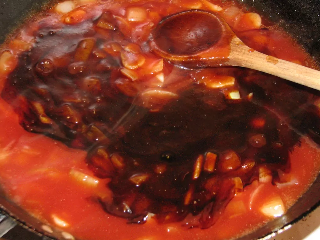 Vistu stilbiņi saldā medus mērcē